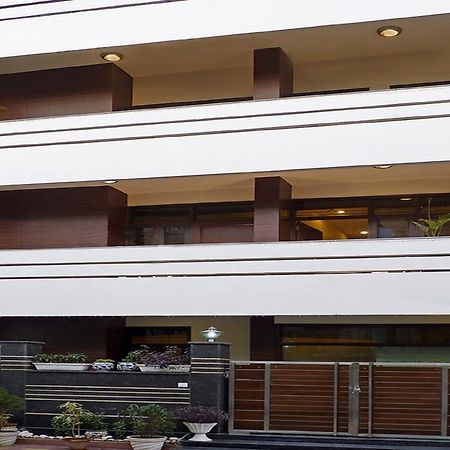 เรดเมเปิลเบดแอนด์เบรคฟาส Apartment นิวเดลี ภายนอก รูปภาพ