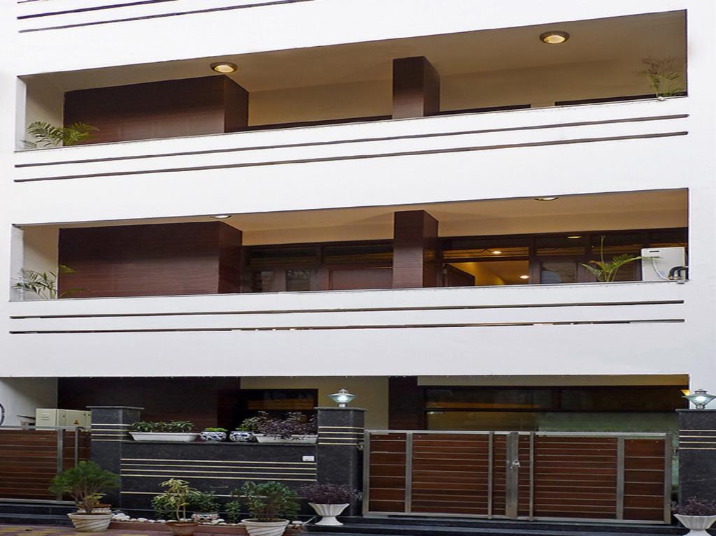 เรดเมเปิลเบดแอนด์เบรคฟาส Apartment นิวเดลี ภายนอก รูปภาพ